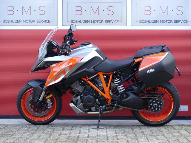 ktm - 1290-super-duke-gt