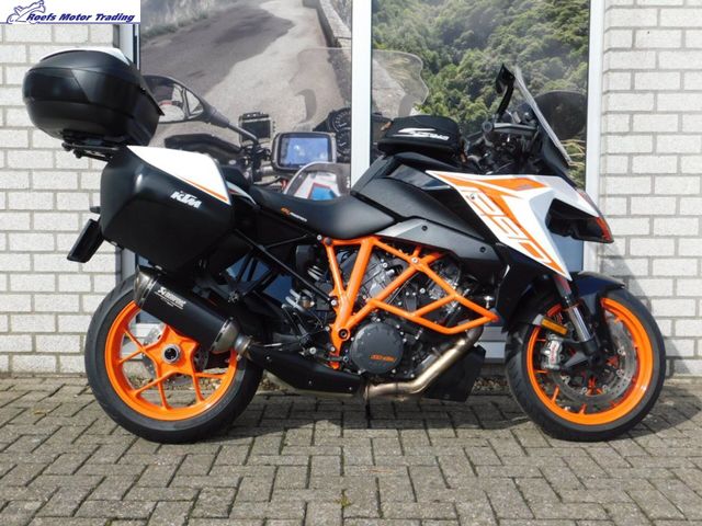 ktm - 1290-super-duke-gt