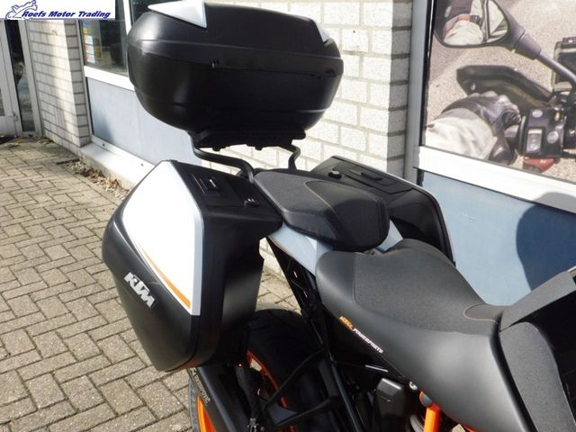 ktm - 1290-super-duke-gt