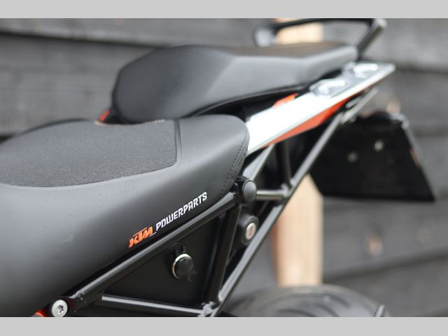 ktm - 1290-super-duke-gt