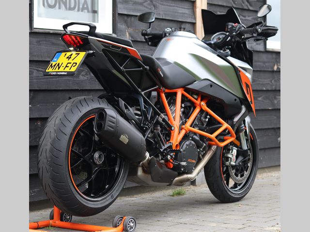 ktm - 1290-super-duke-gt