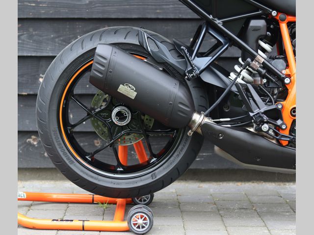 ktm - 1290-super-duke-gt