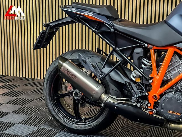 ktm - 1290-super-duke-gt