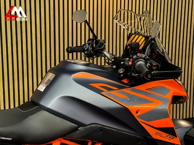 ktm - 1290-super-duke-gt