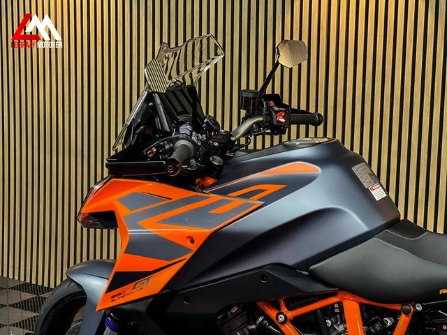 ktm - 1290-super-duke-gt