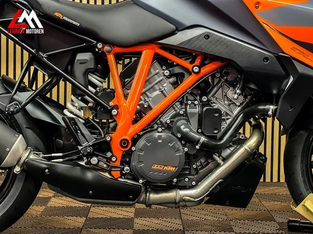 ktm - 1290-super-duke-gt