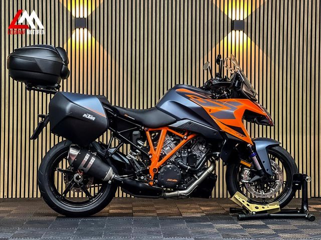 ktm - 1290-super-duke-gt