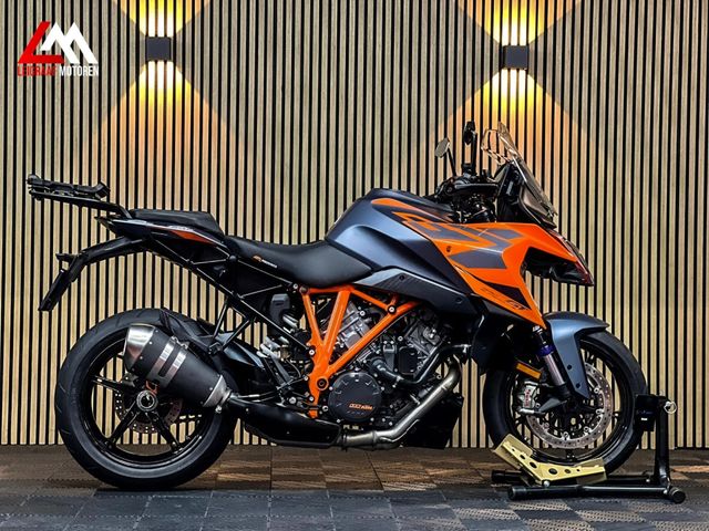 ktm - 1290-super-duke-gt