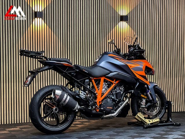 ktm - 1290-super-duke-gt