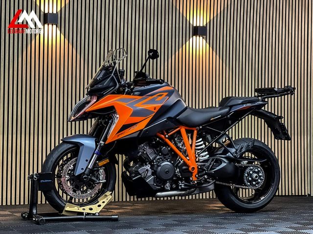 ktm - 1290-super-duke-gt