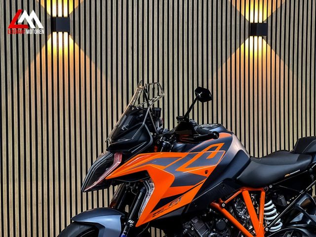 ktm - 1290-super-duke-gt