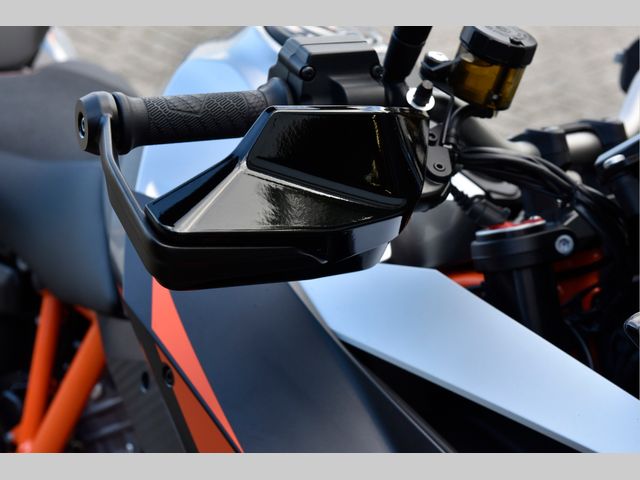 ktm - 1290-super-duke-gt