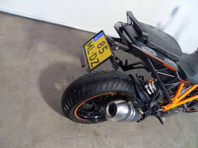 ktm - 1290-super-duke-gt