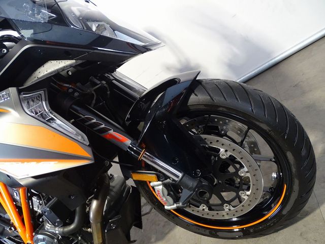 ktm - 1290-super-duke-gt