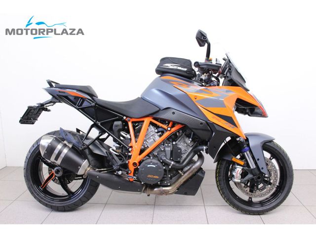 ktm - 1290-super-duke-gt