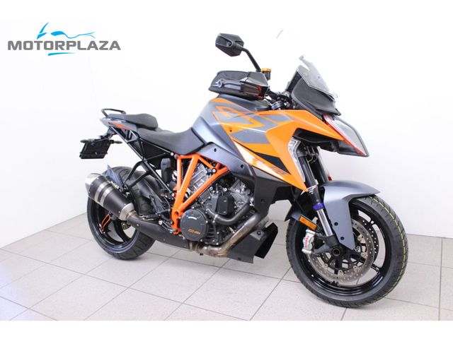 ktm - 1290-super-duke-gt