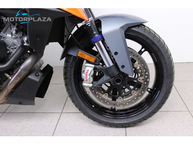 ktm - 1290-super-duke-gt