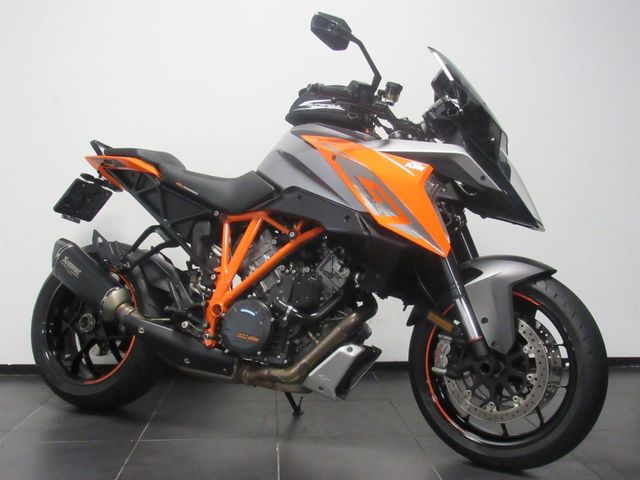 ktm - 1290-super-duke-gt