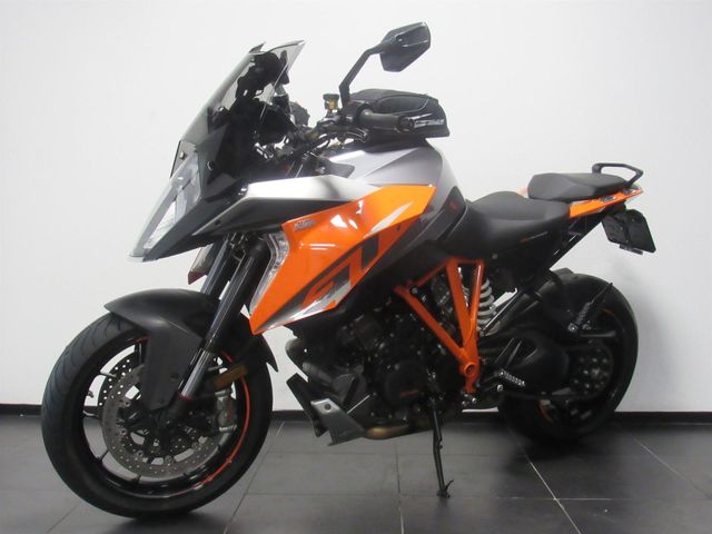 ktm - 1290-super-duke-gt