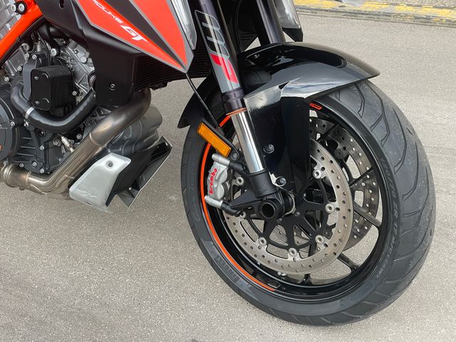 ktm - 1290-super-duke-gt