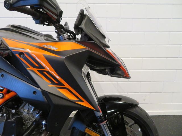 ktm - 1290-super-duke-gt