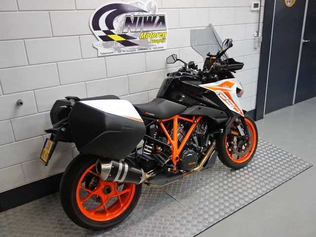 ktm - 1290-super-duke-gt