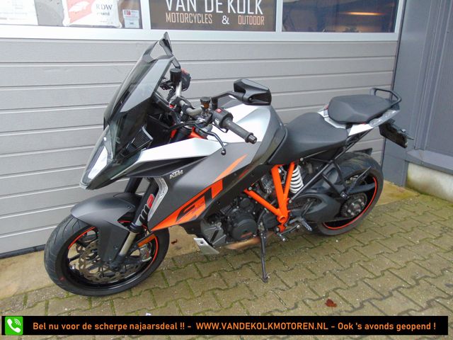 ktm - 1290-super-duke-gt