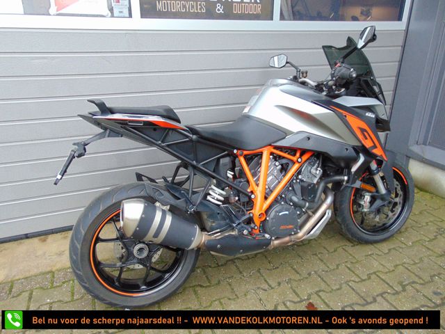 ktm - 1290-super-duke-gt