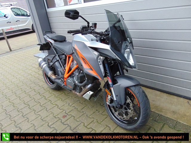 ktm - 1290-super-duke-gt