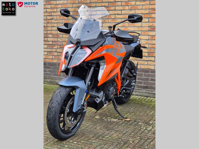 ktm - 1290-super-duke-gt