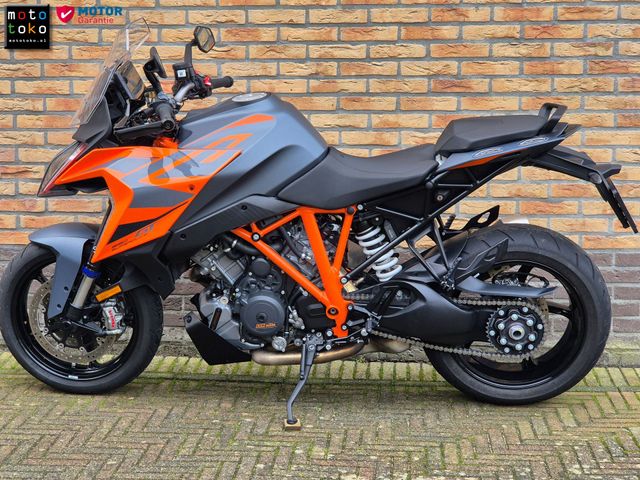 ktm - 1290-super-duke-gt