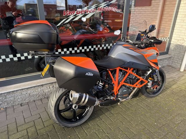 ktm - 1290-super-duke-gt