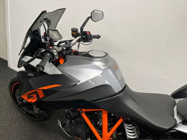 ktm - 1290-super-duke-gt