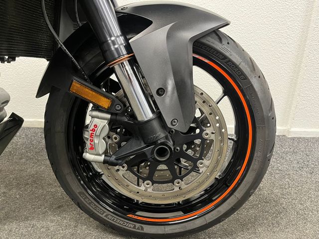 ktm - 1290-super-duke-gt