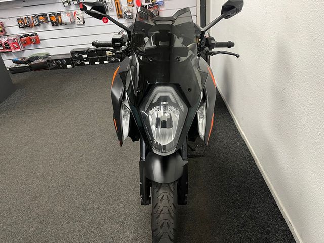 ktm - 1290-super-duke-gt