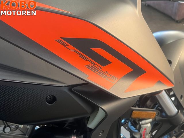 ktm - 1290-super-duke-gt