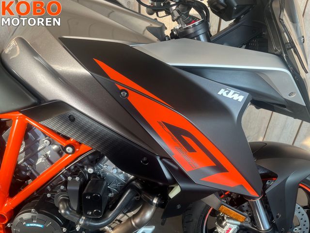 ktm - 1290-super-duke-gt