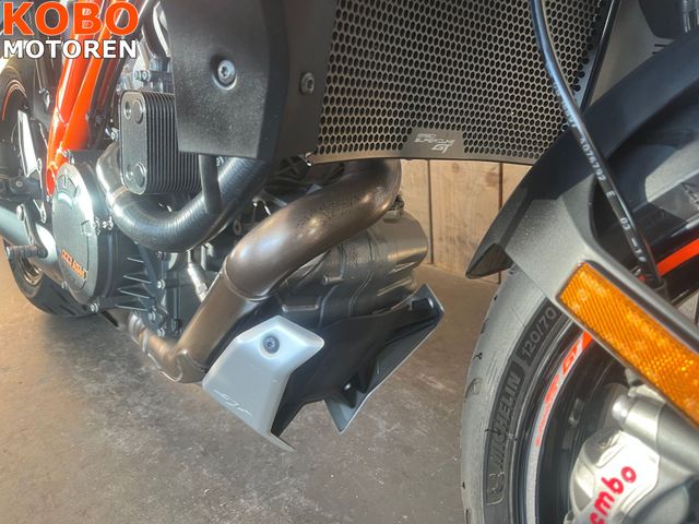 ktm - 1290-super-duke-gt