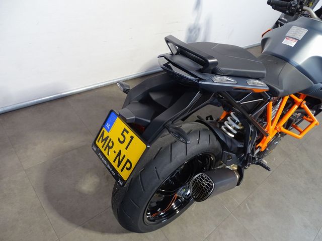 ktm - 1290-super-duke-gt