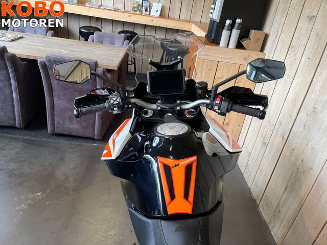 ktm - 1290-super-duke-gt