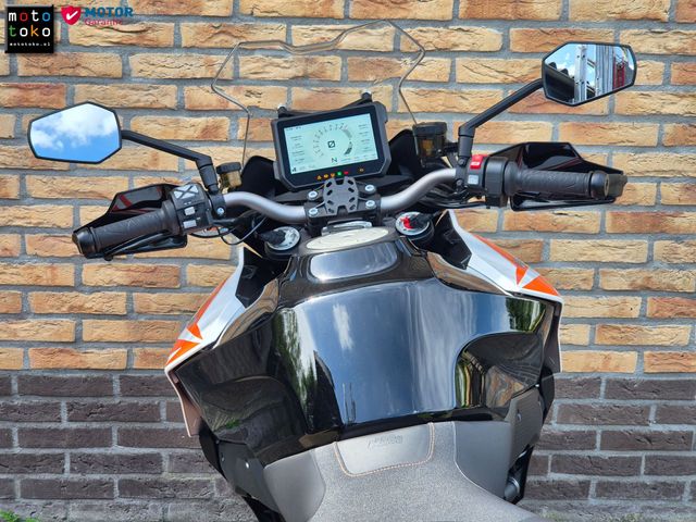ktm - 1290-super-duke-gt