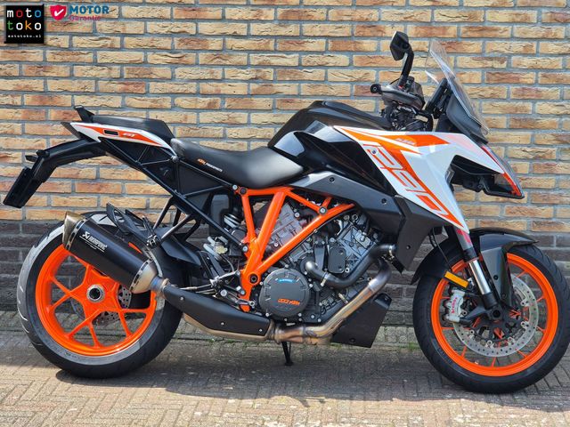 ktm - 1290-super-duke-gt
