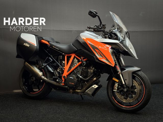 ktm - 1290-super-duke-gt