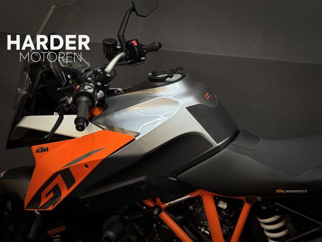 ktm - 1290-super-duke-gt