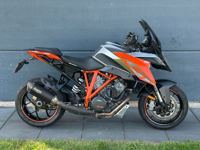 ktm - 1290-super-duke-gt