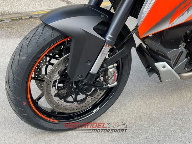 ktm - 1290-super-duke-gt