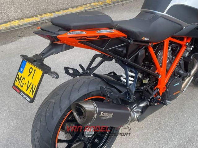 ktm - 1290-super-duke-gt