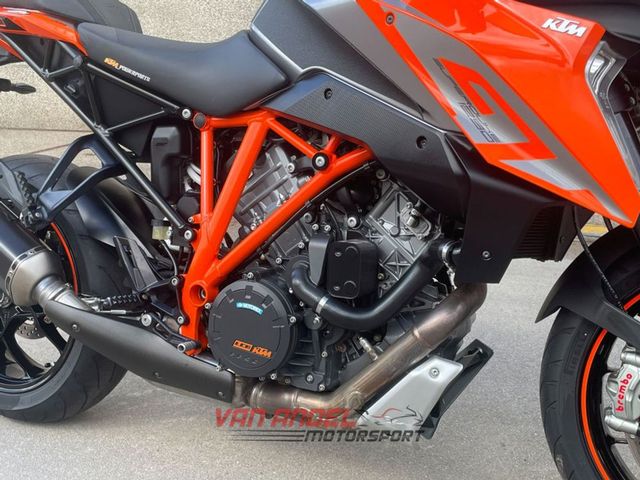 ktm - 1290-super-duke-gt