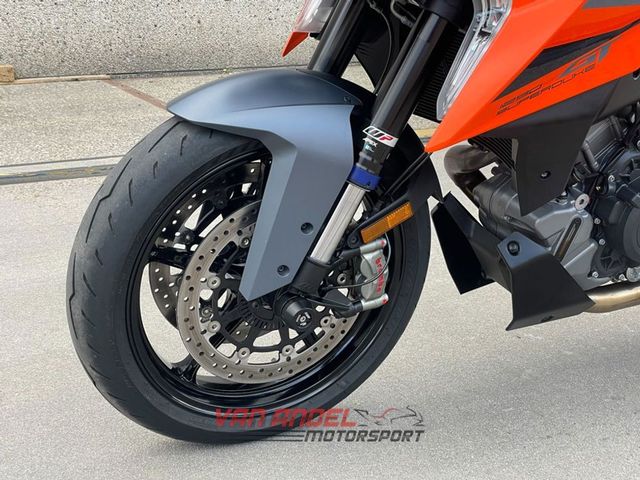 ktm - 1290-super-duke-gt