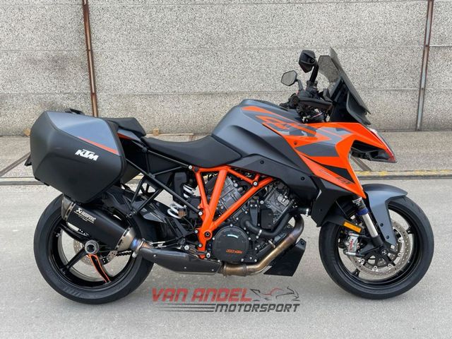 ktm - 1290-super-duke-gt